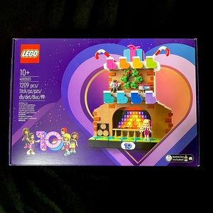 LEGO Employee Gift Friends Set 4002022